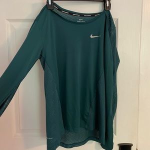 Nike Running Long Sleeve Dry Fit. Size Small.